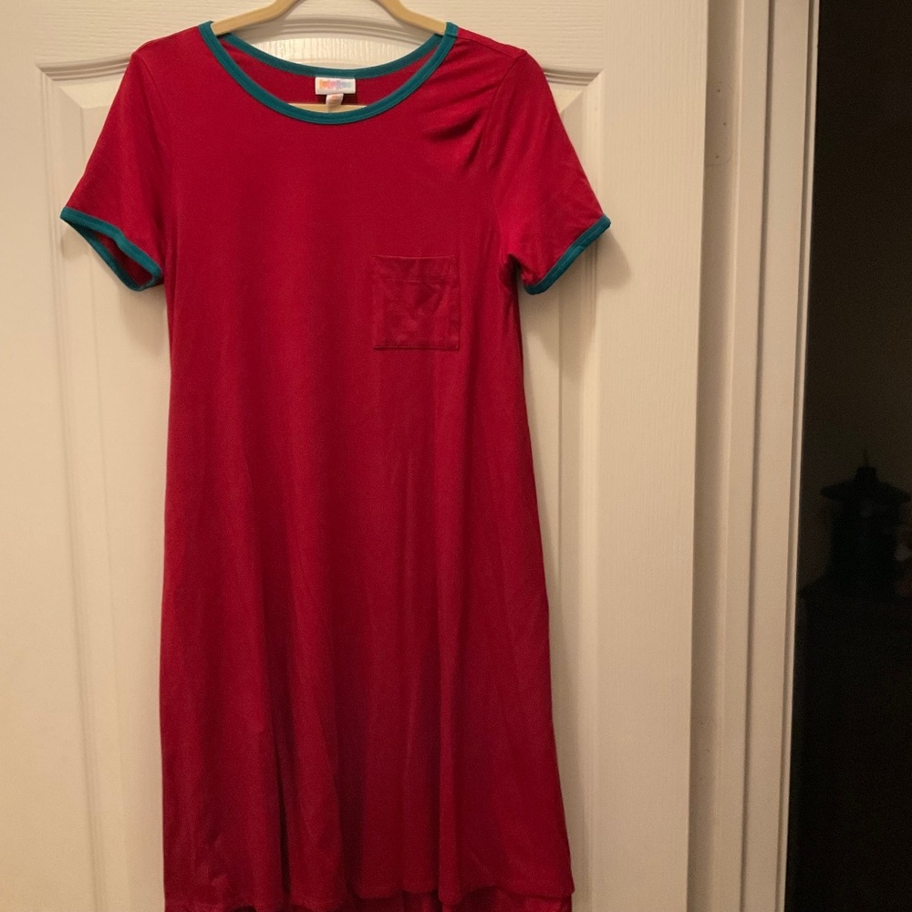 Carly xs deep red green collar trim with pocket